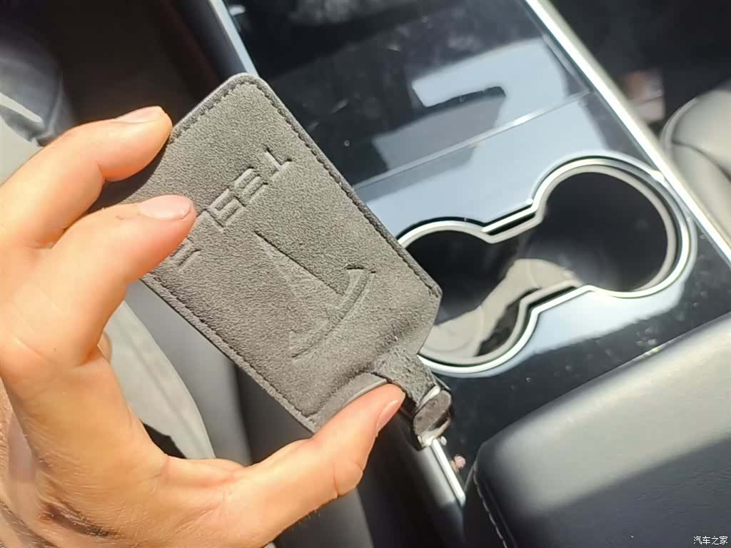 Tesla Model 3, 2020 9