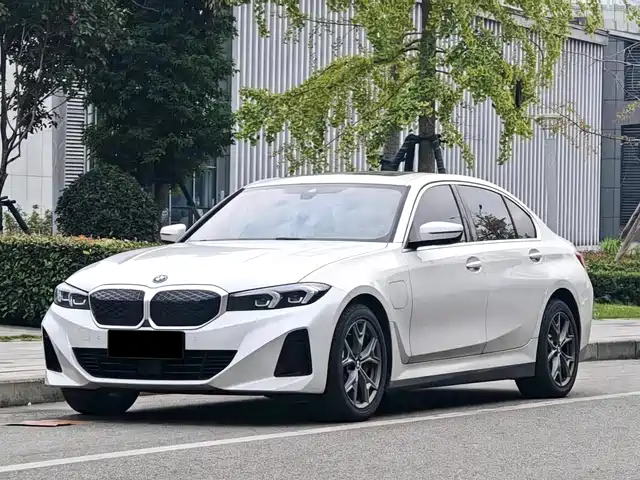 BMW i3 2025 — купить из Китая под заказ