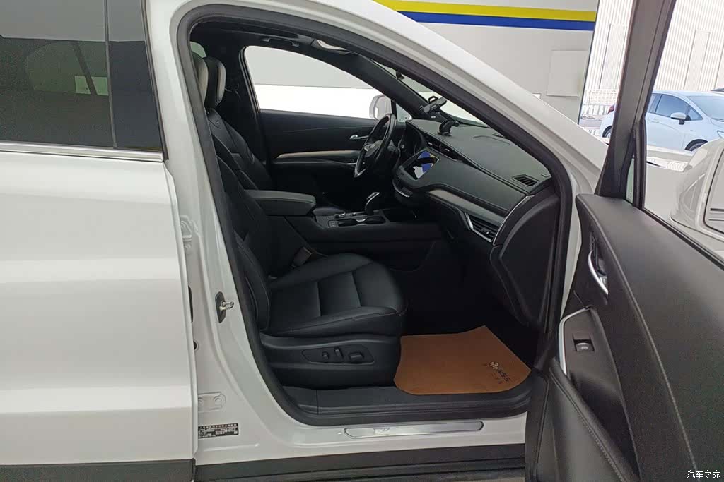 Cadillac XT4, 2021 8
