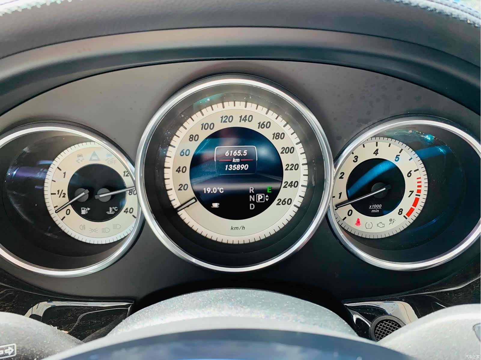 Mercedes-Benz CLS, 2015 8