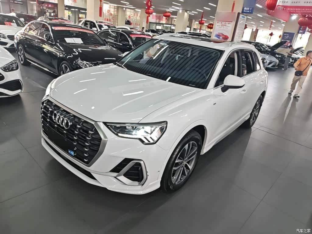 Audi Q3, 2020 1