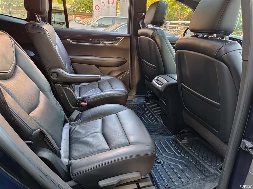 Cadillac XT6, 2019 11