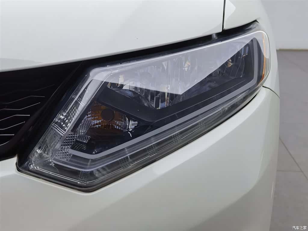 Nissan X-Trail, 2015 7