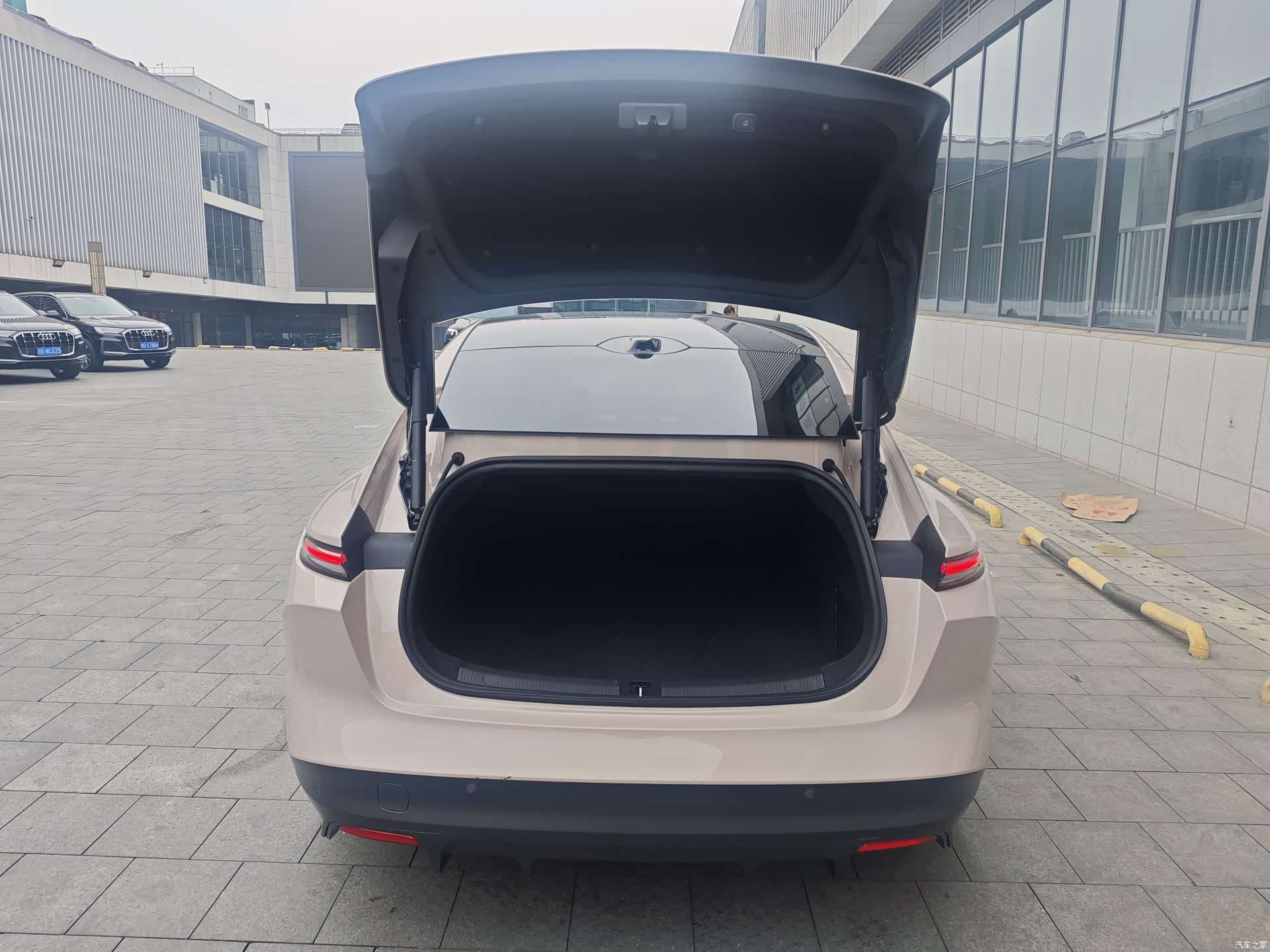 NIO ET5, 2024 20