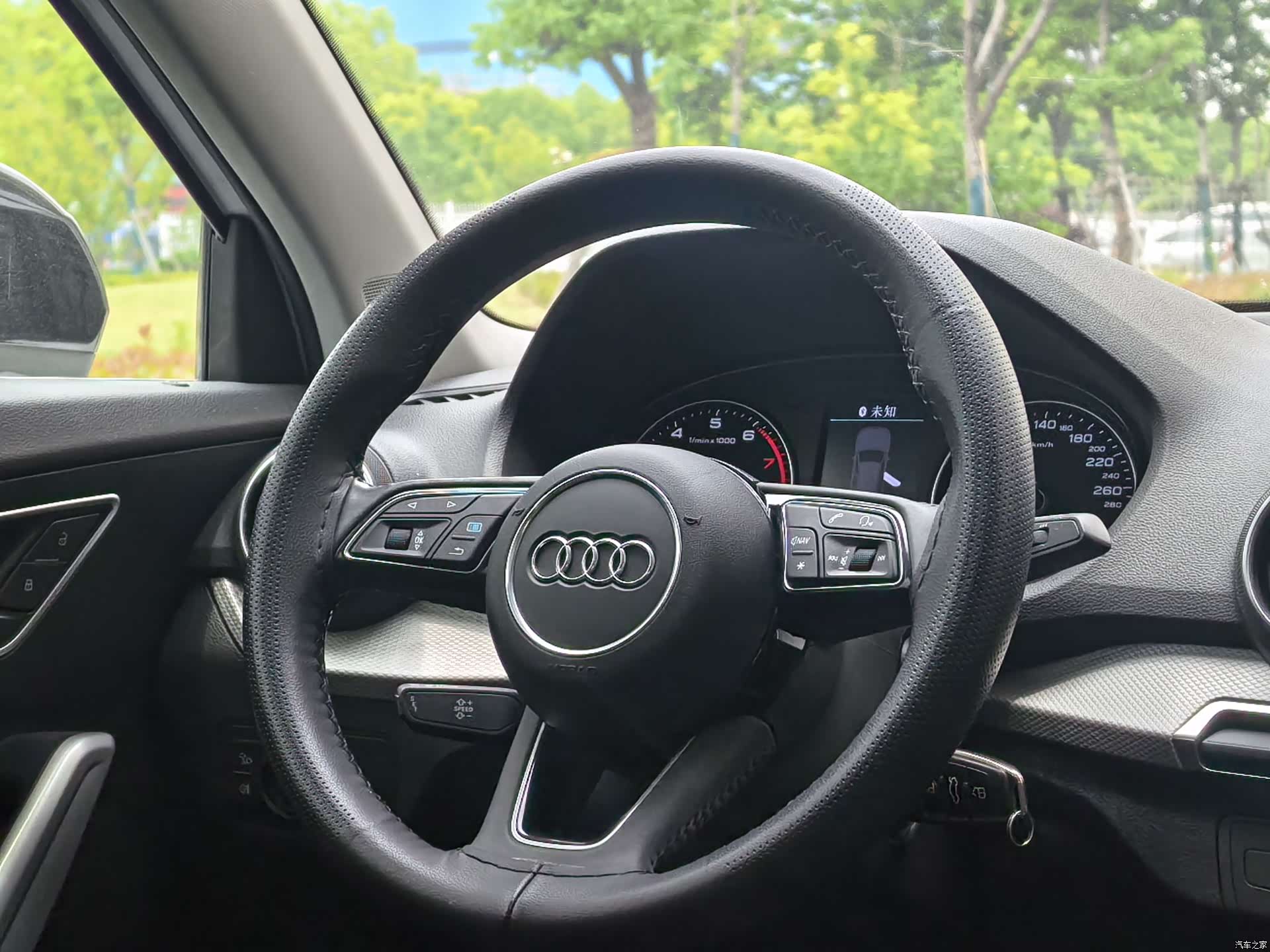 Audi Q2L, 2021 17