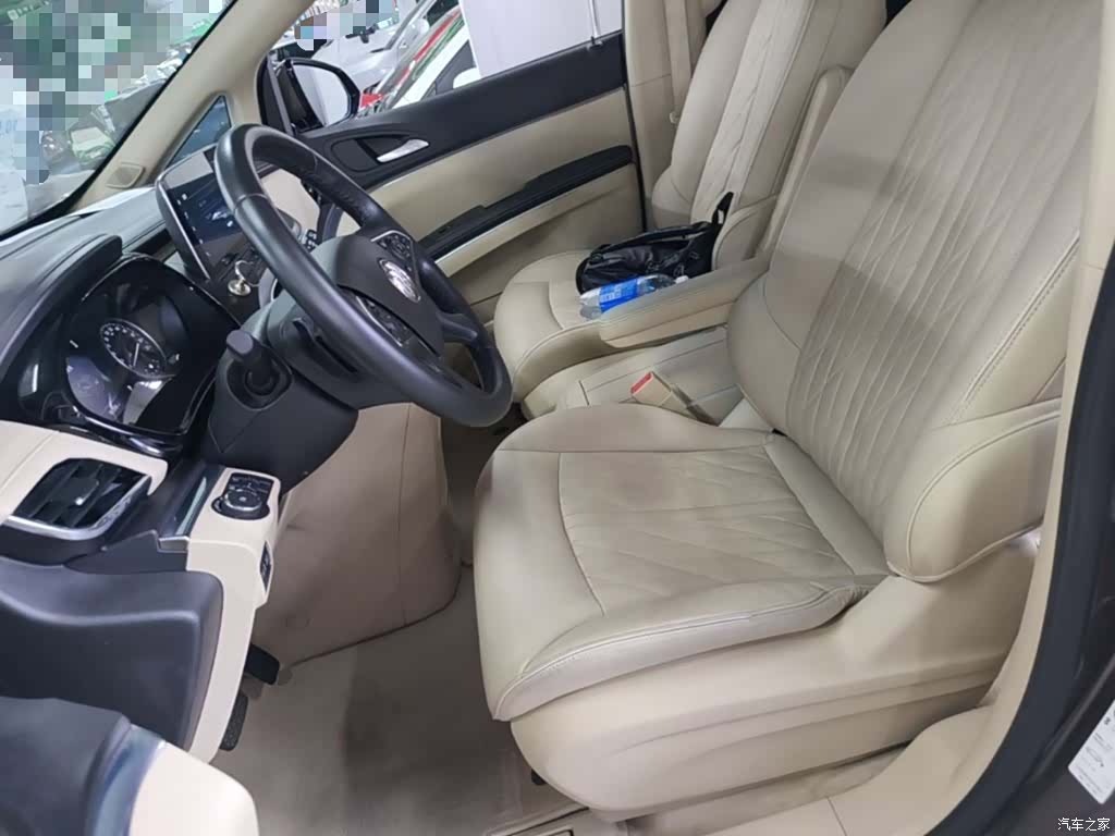 Buick GL8, 2023 12