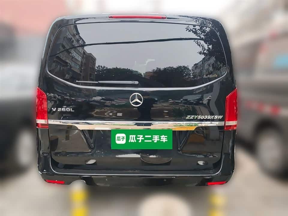 Mercedes-Benz V-class