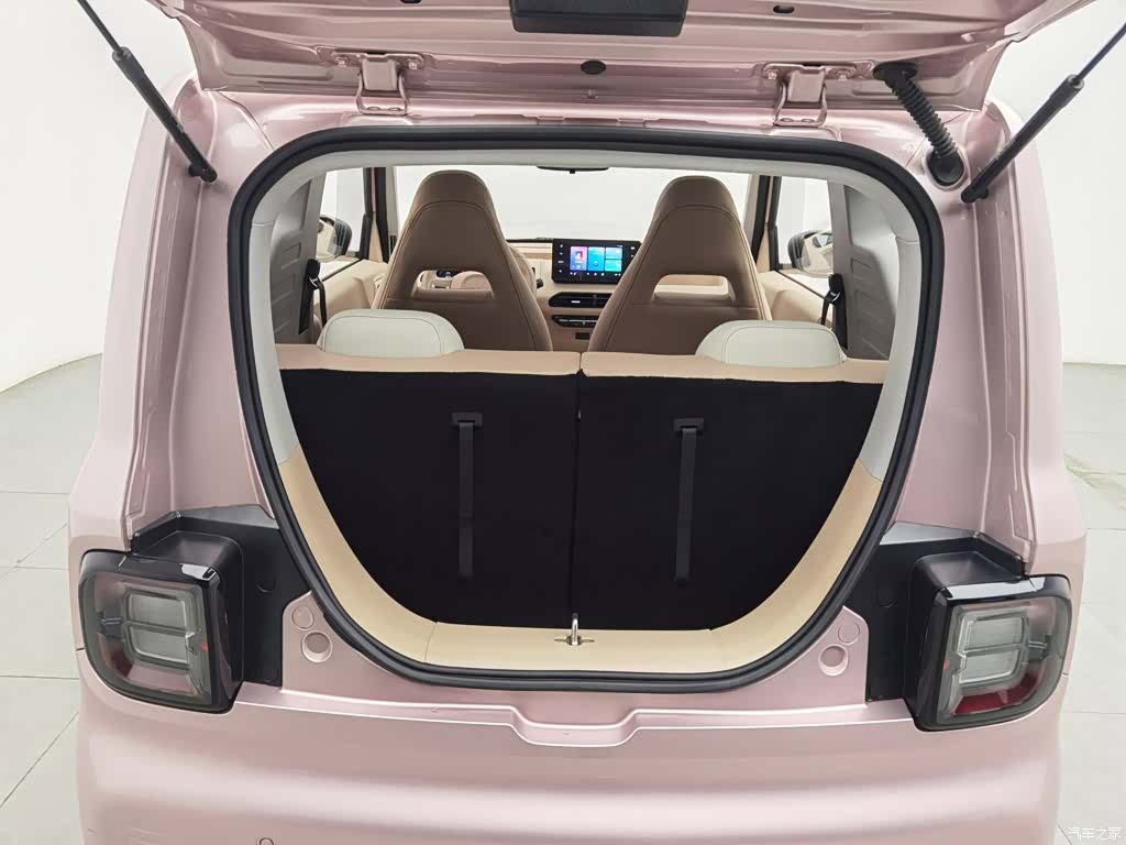 Geely Panda, 2024 16