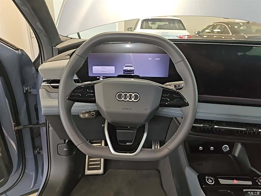 Audi e-tron, 2025 11