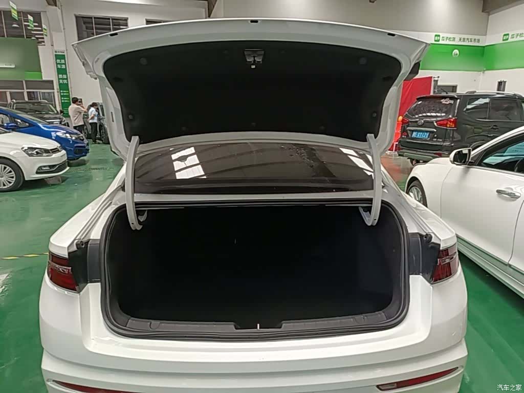 Geely Preface, 2023 19