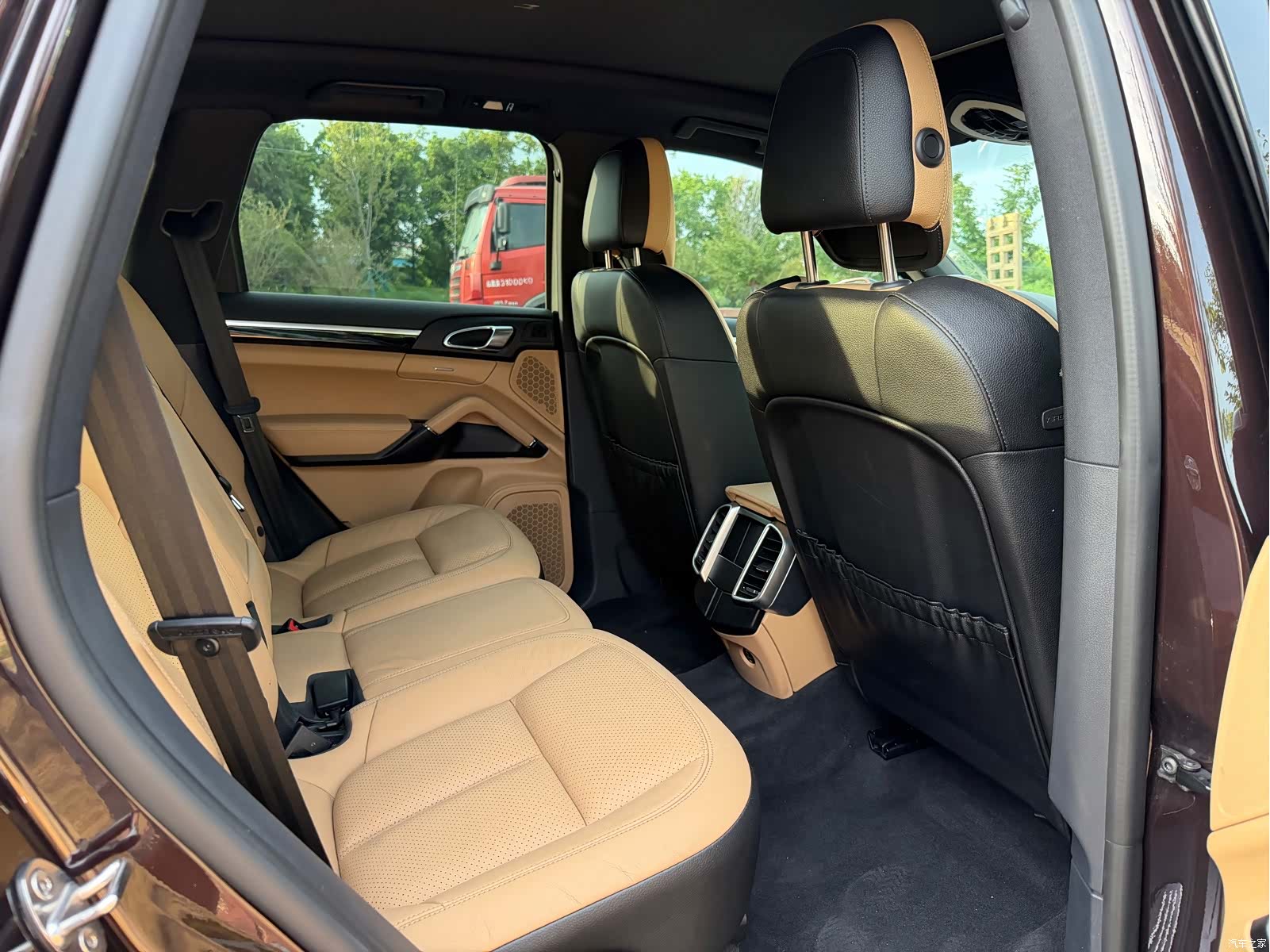 Porsche Cayenne, 2017 11