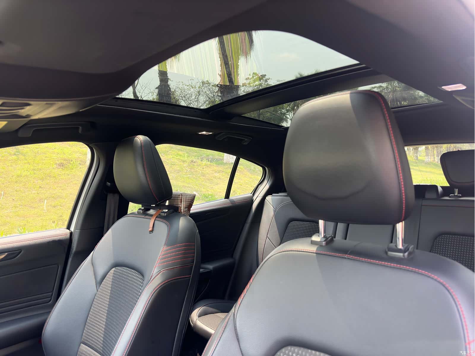 Ford Focus, 2022 15