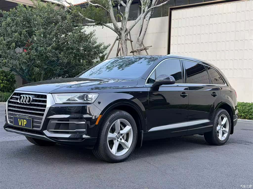 Audi Q7, 2019 1