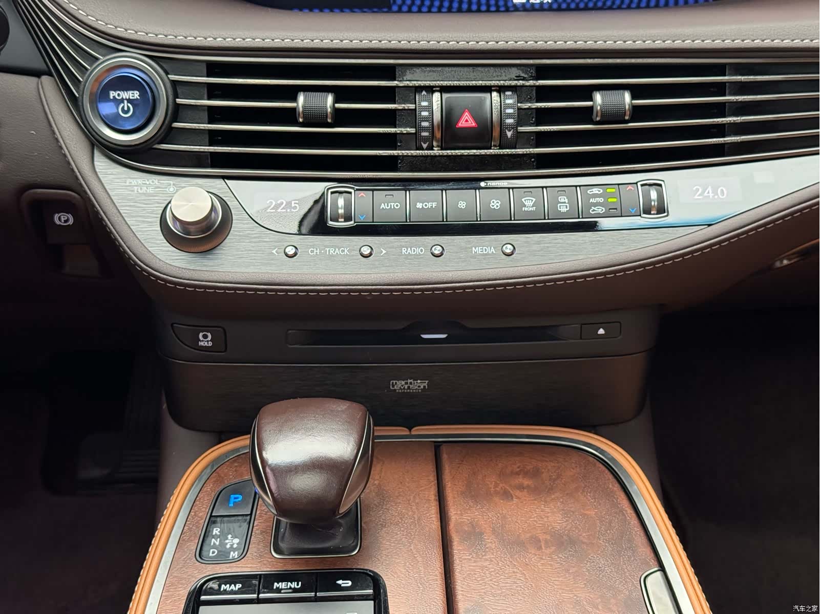Lexus LS, 2019 11