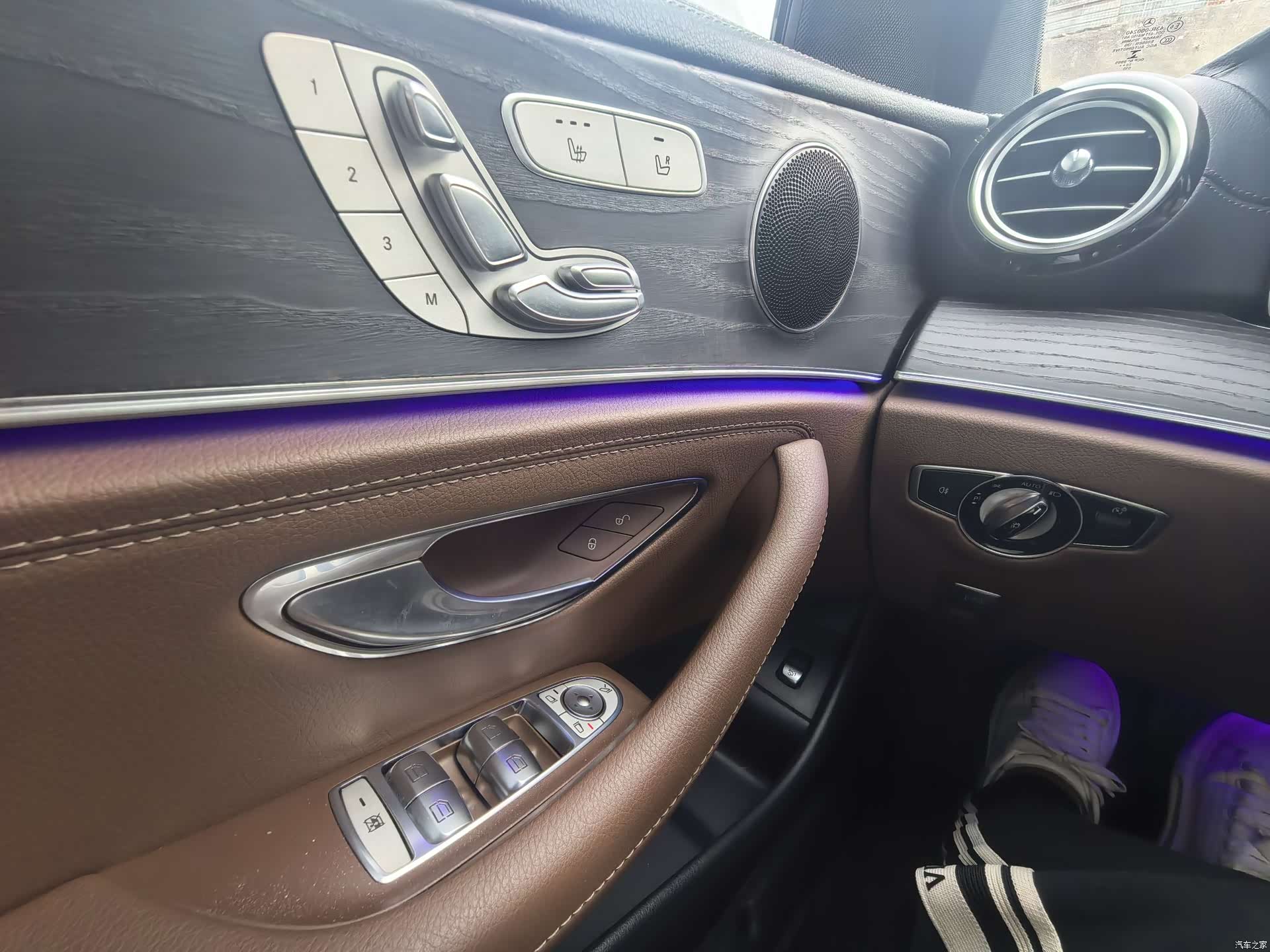 Mercedes-Benz E-Class, 2021 23
