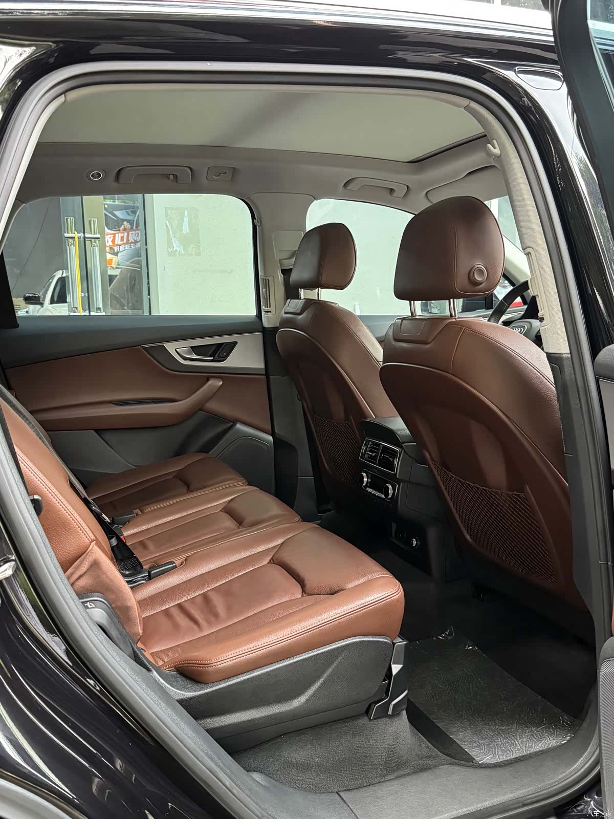 Audi Q7, 2019 8