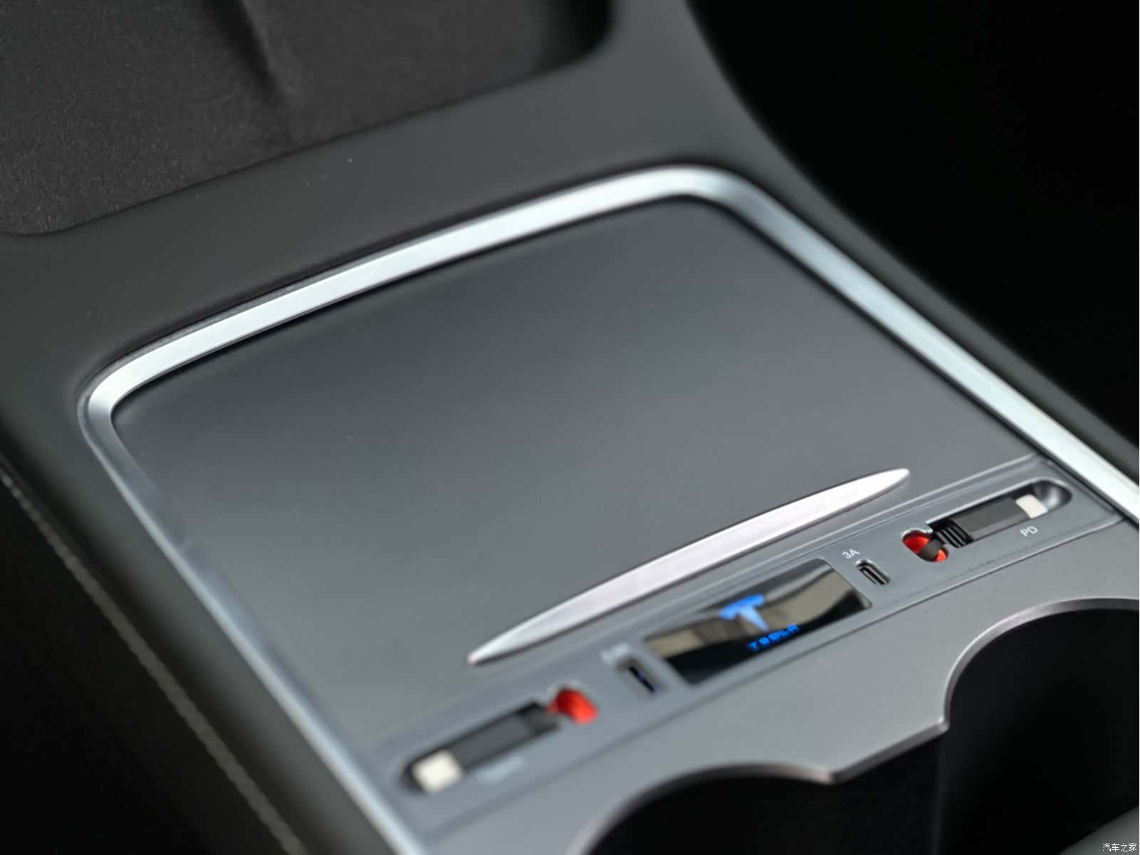 Tesla Model Y, 2021 13