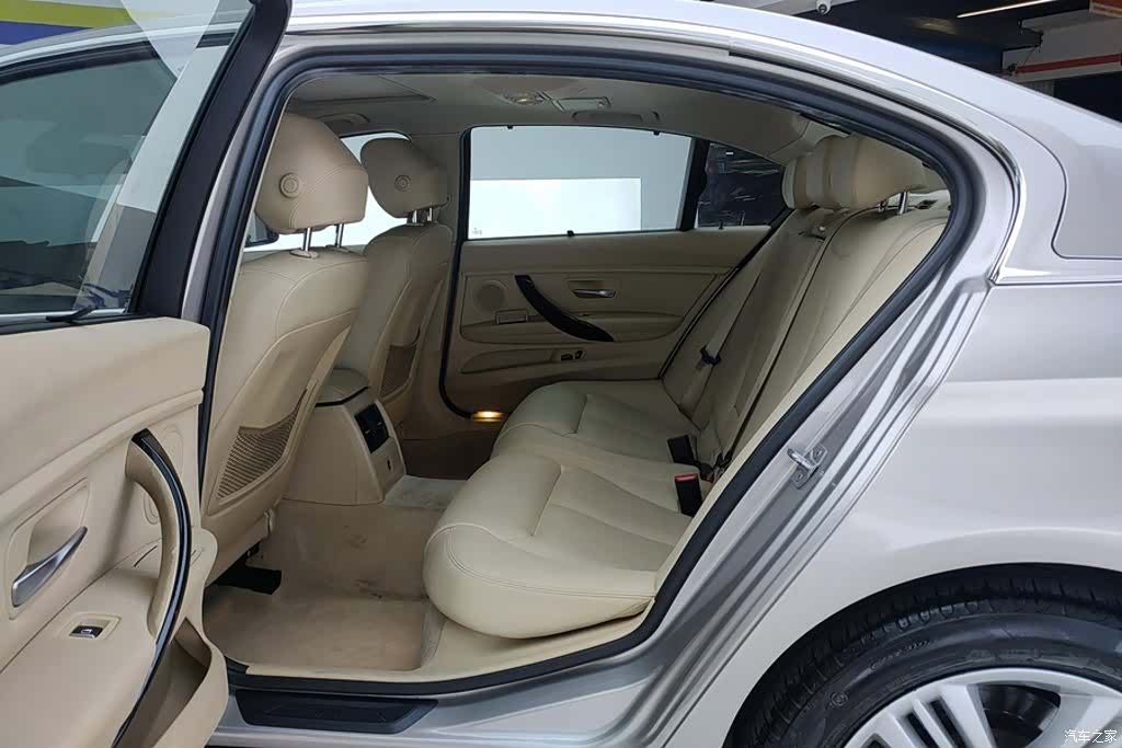BMW 3 Series, 2016 11
