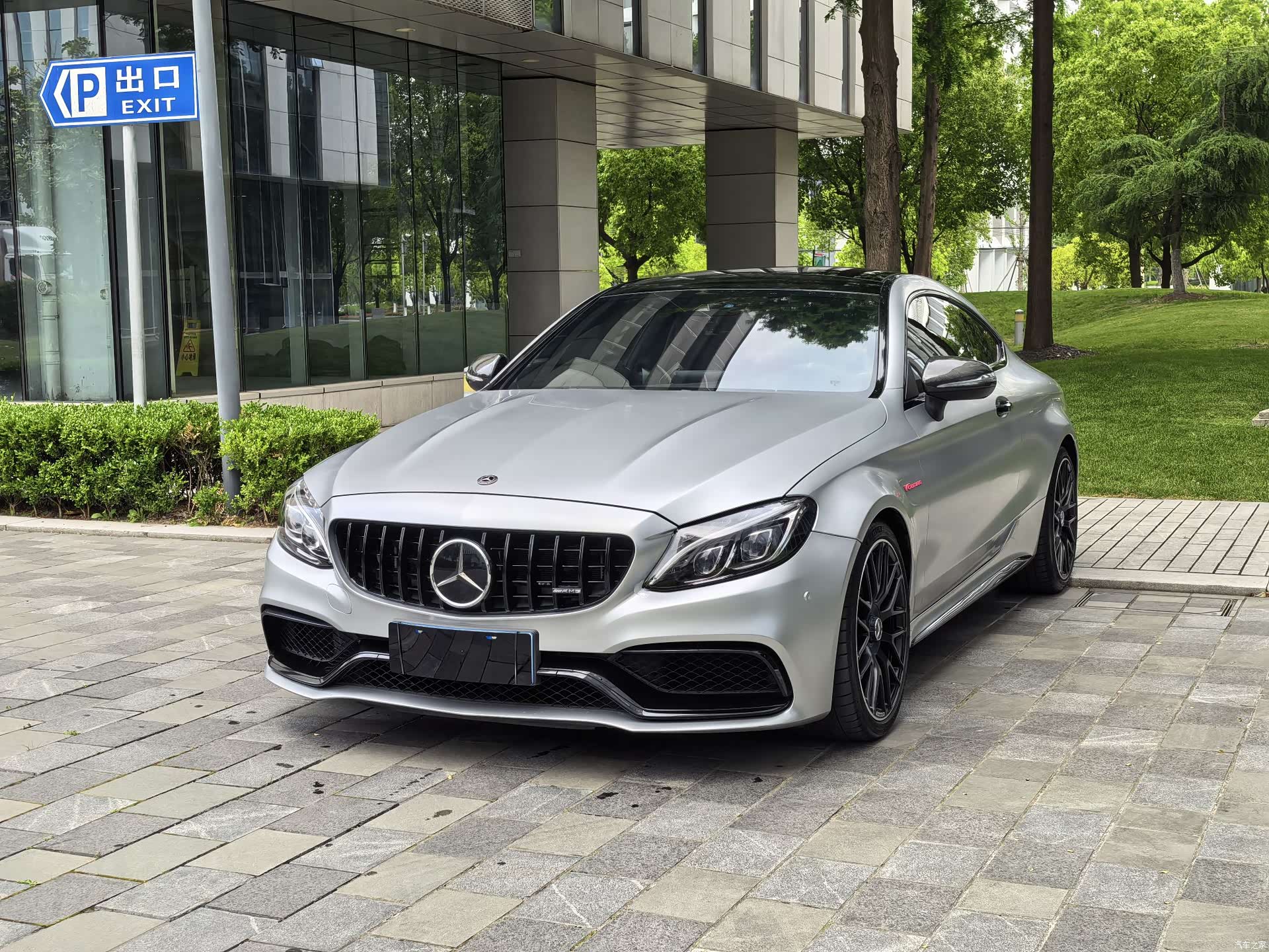 Mercedes-Benz C-Class, 2018 1