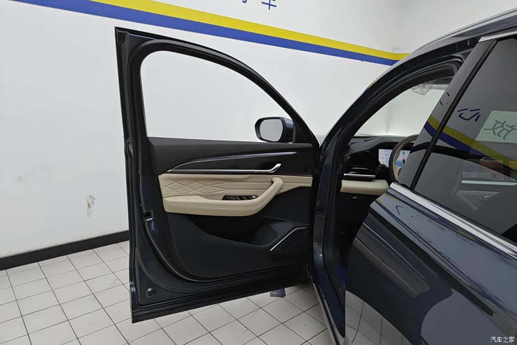 Geely Xingyue L, 2025 7