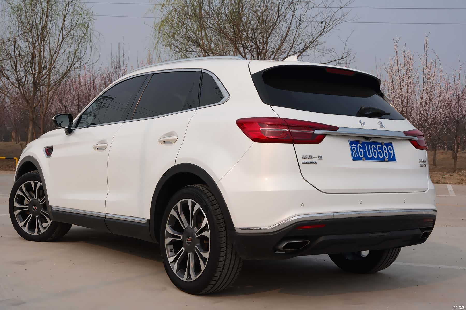 Hongqi HS5, 2019 4
