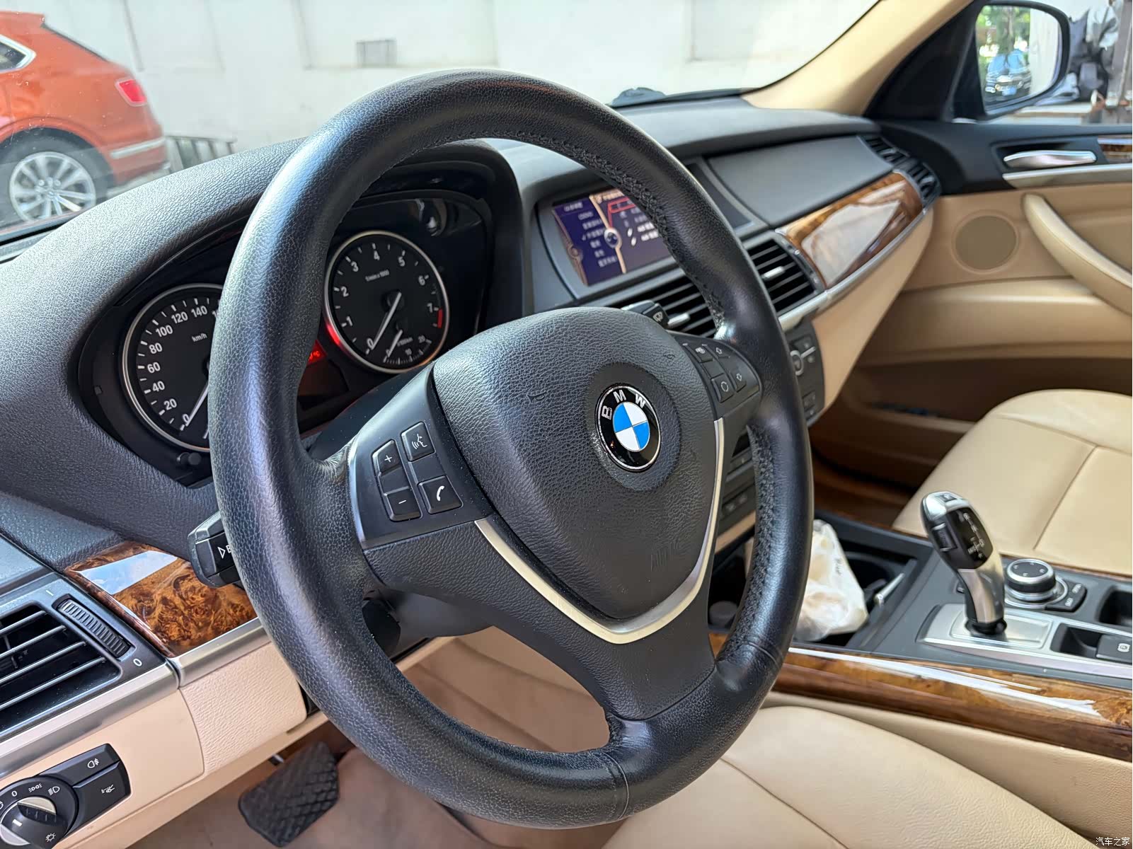 BMW X5, 2011 8