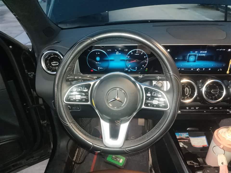 Mercedes-Benz GLB
