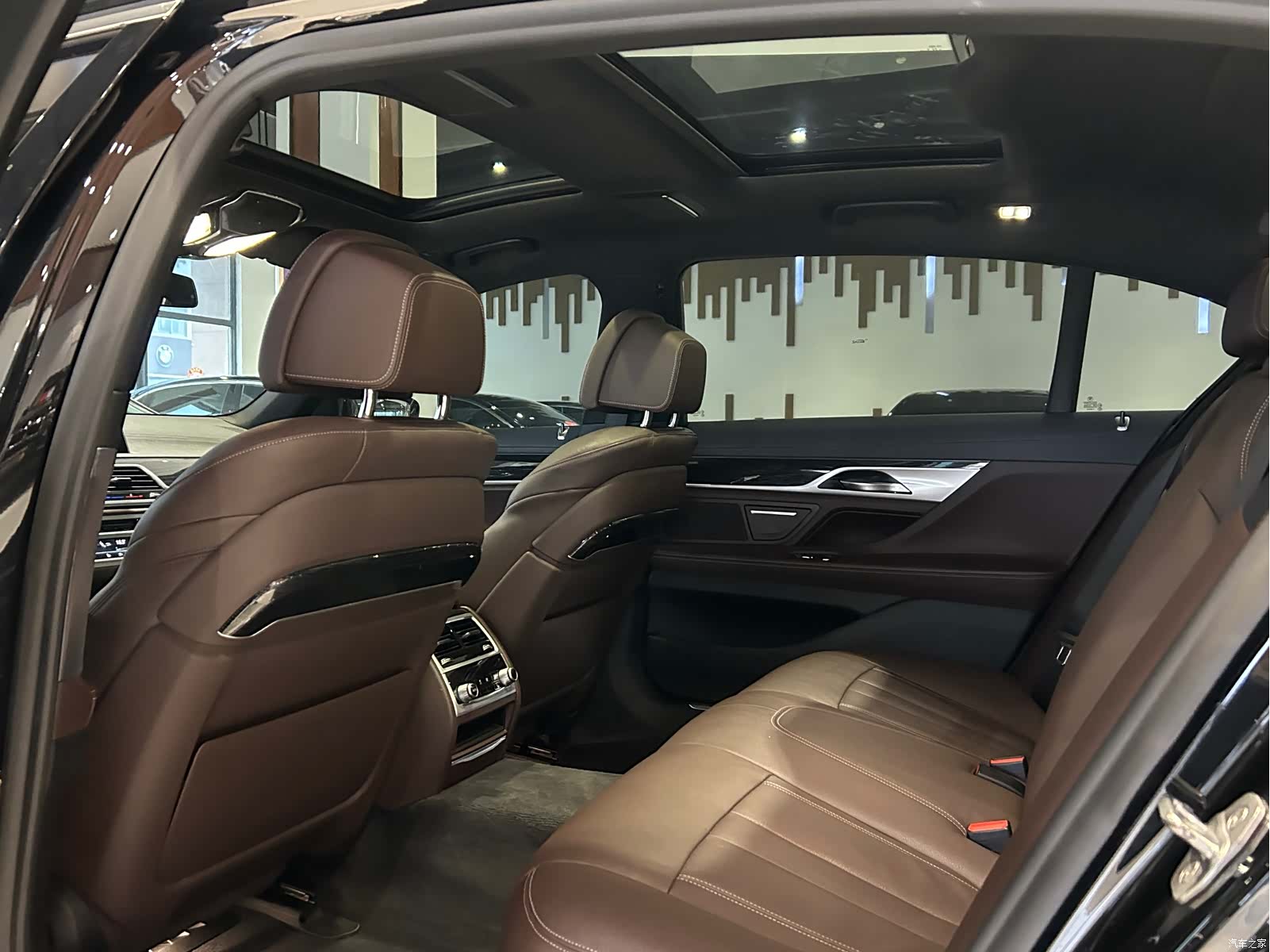 BMW 7 Series, 2019 18