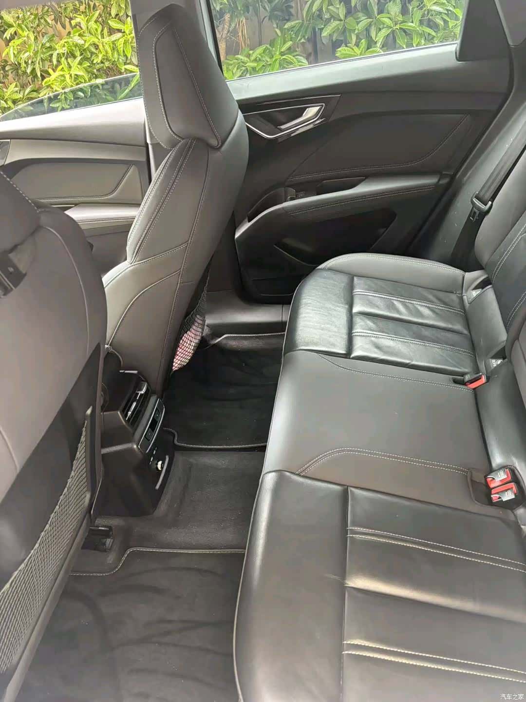 Audi Q4 e-tron, 2023 7