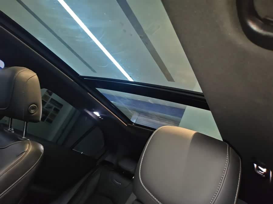 Cadillac XT4 2023, фото 18