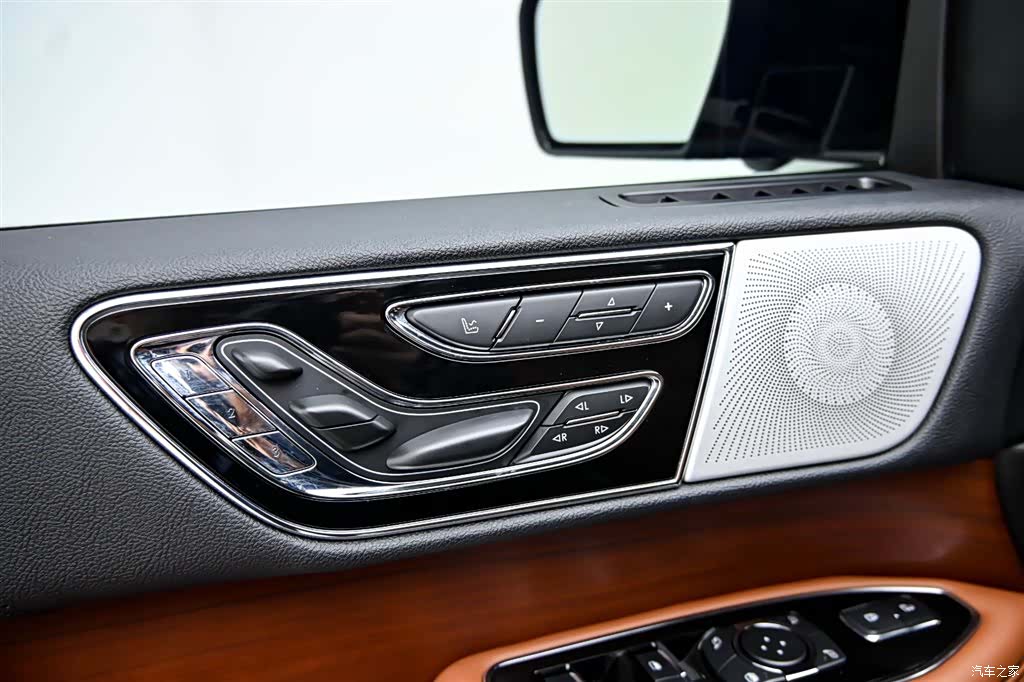 Lincoln Navigator, 2020 25