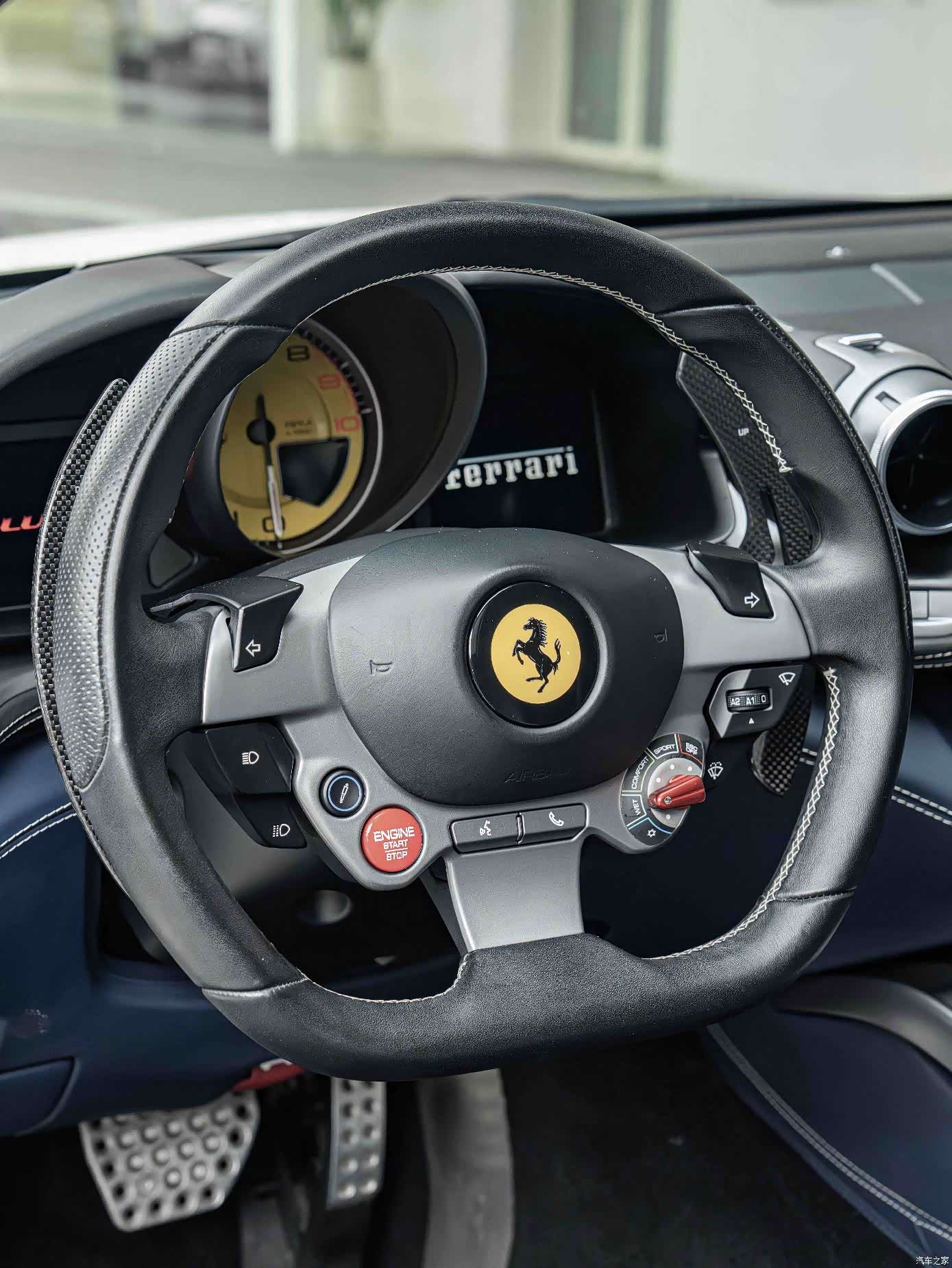 Ferrari GTC4Lus, 2018 13