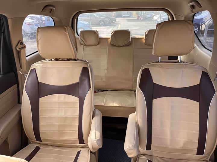 Baojun 730 2014 1.5L МКПП hao hua dao hang ESP ban 7 seats