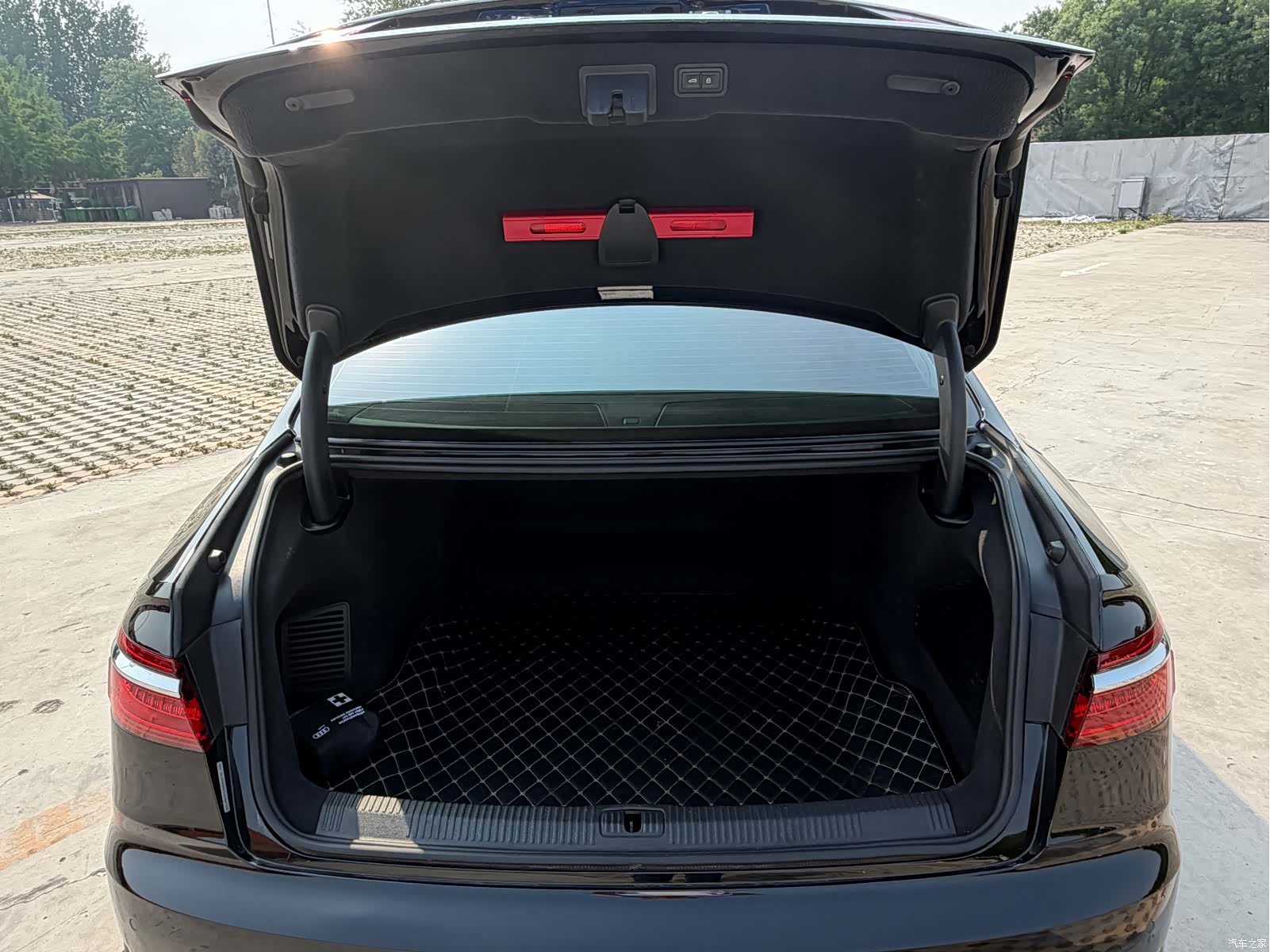 Audi A8L, 2021 26