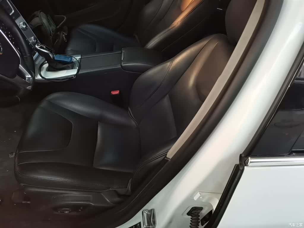 Volvo S60, 2017 15