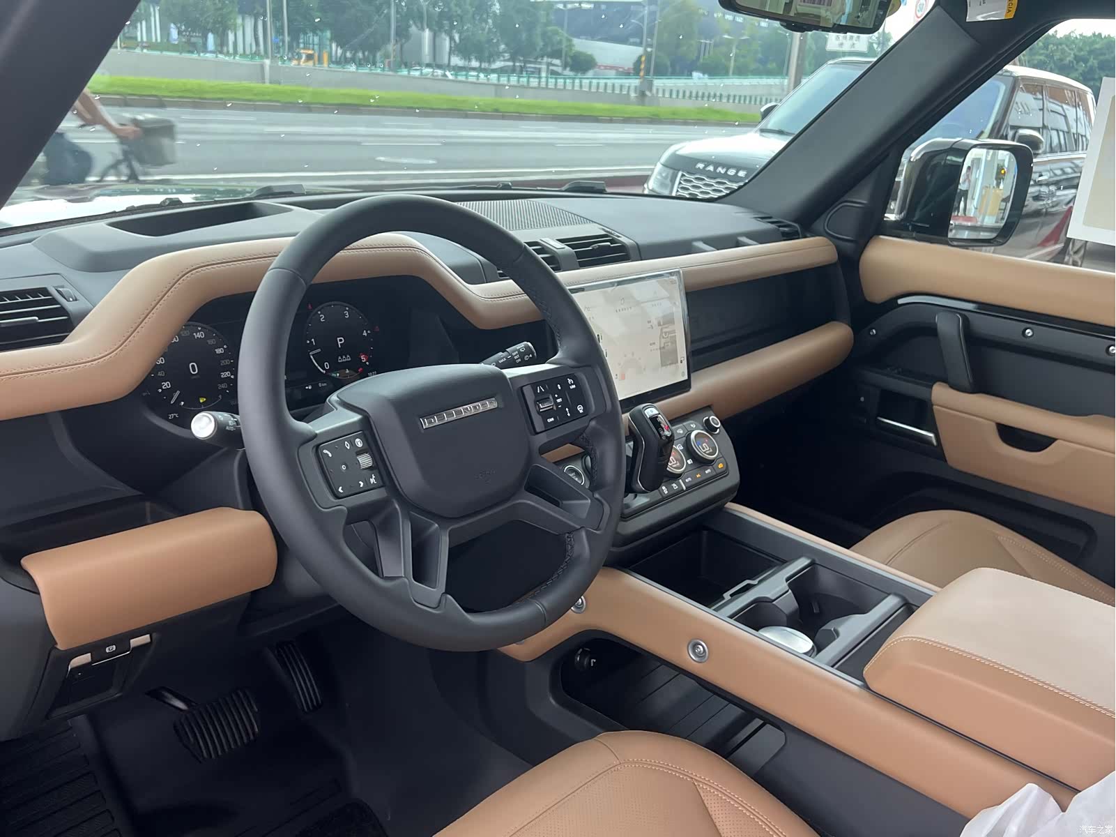 Land Rover Defender, 2025 6