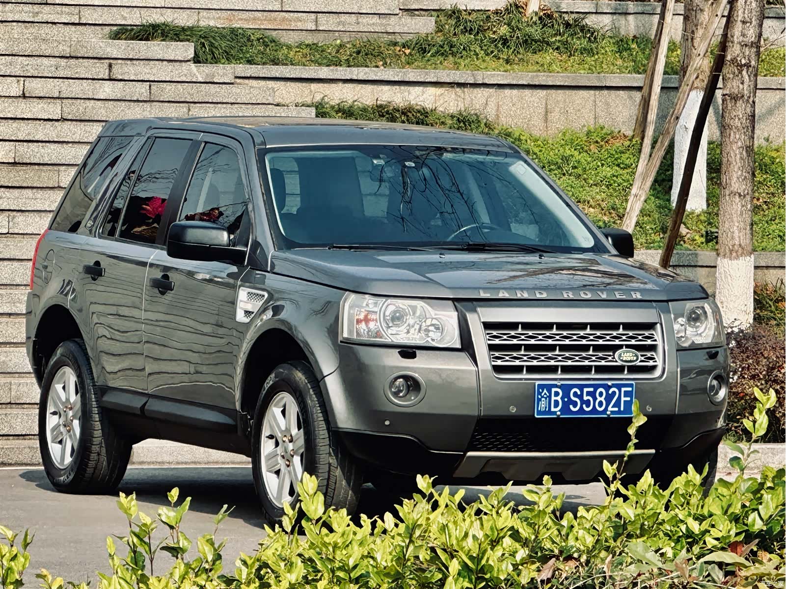 Land Rover i6, 2010 2