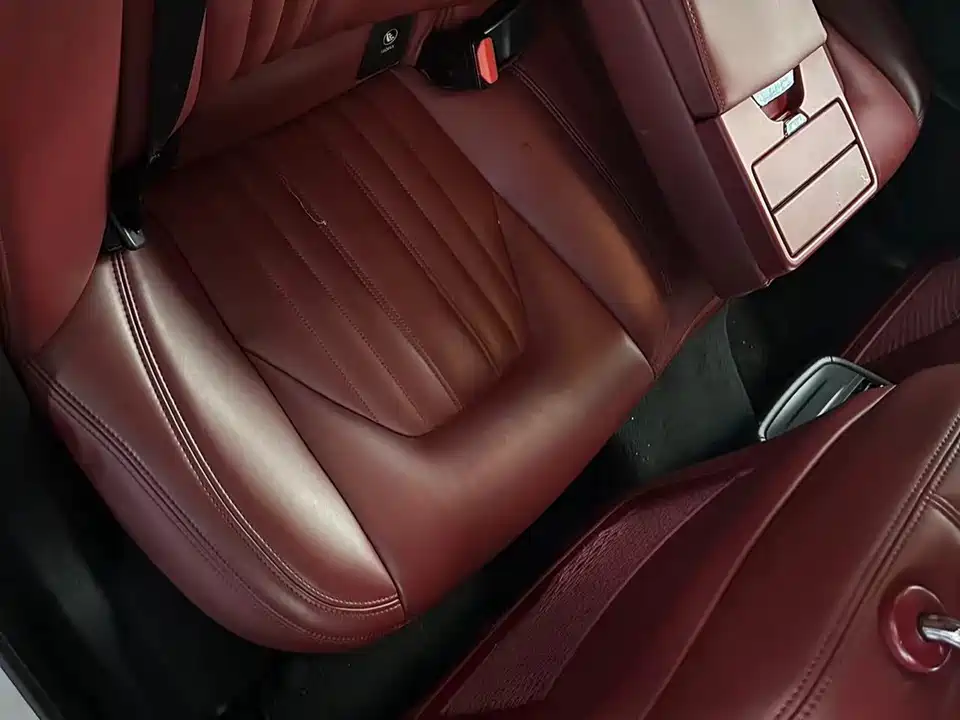 Maserati Ghibli Maserati Ghibli