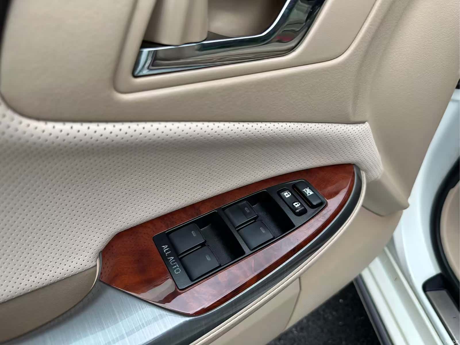 Toyota Crown, 2014 6