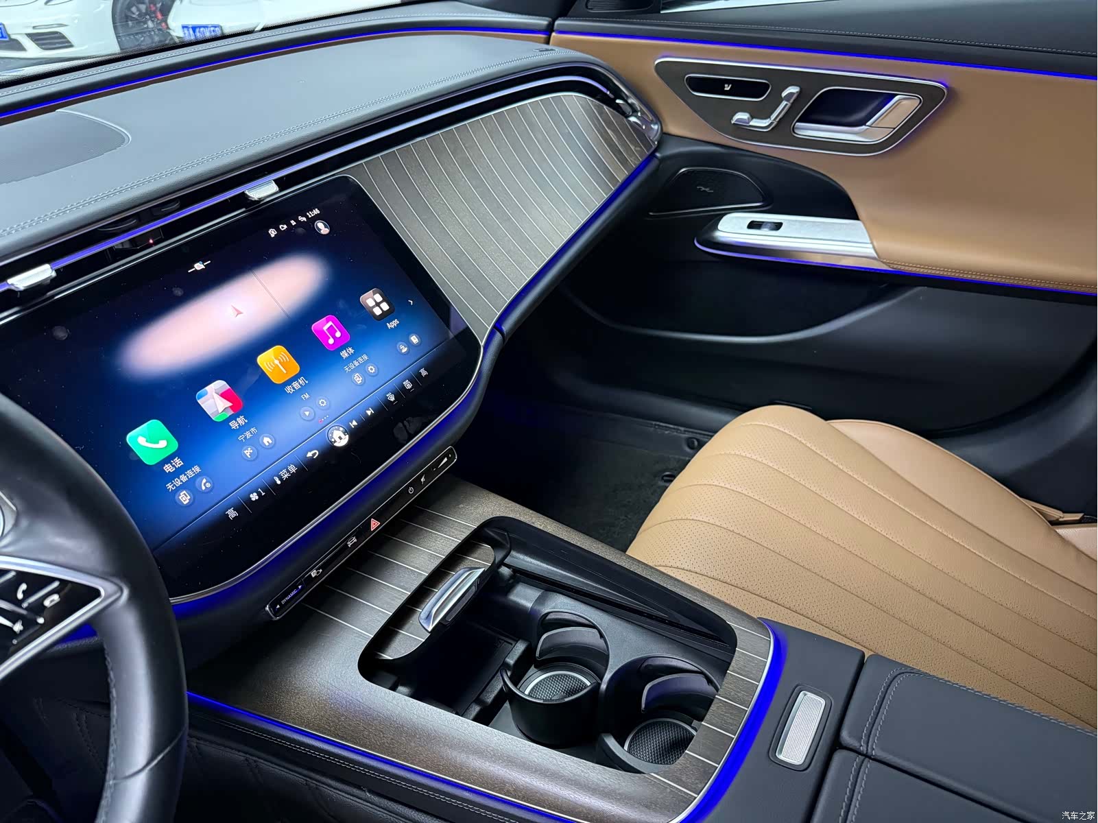Mercedes-Benz E-Class, 2024 15