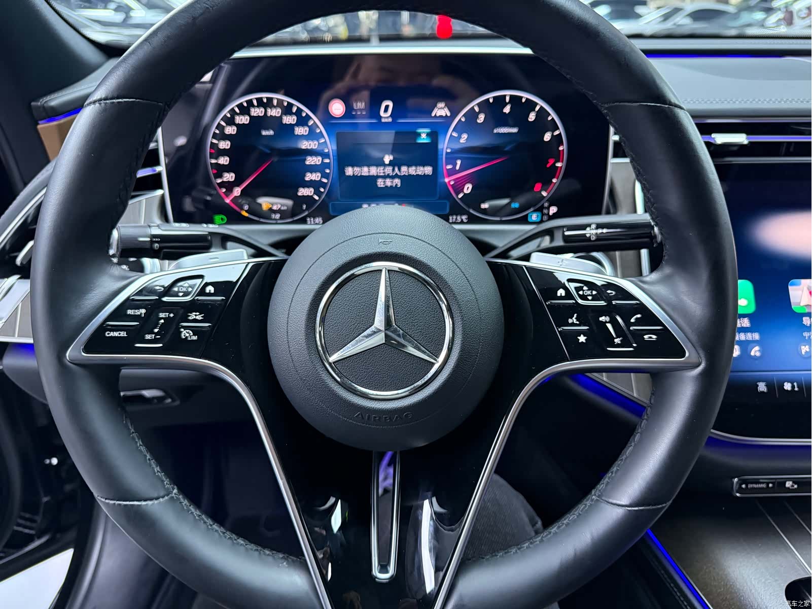 Mercedes-Benz E-Class, 2024 14