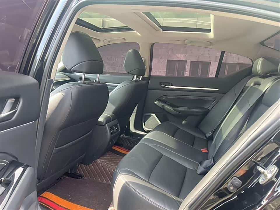 Nissan Teana Nissan Teana