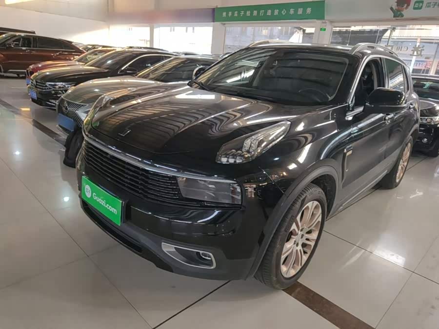 Lynk & Co 01
