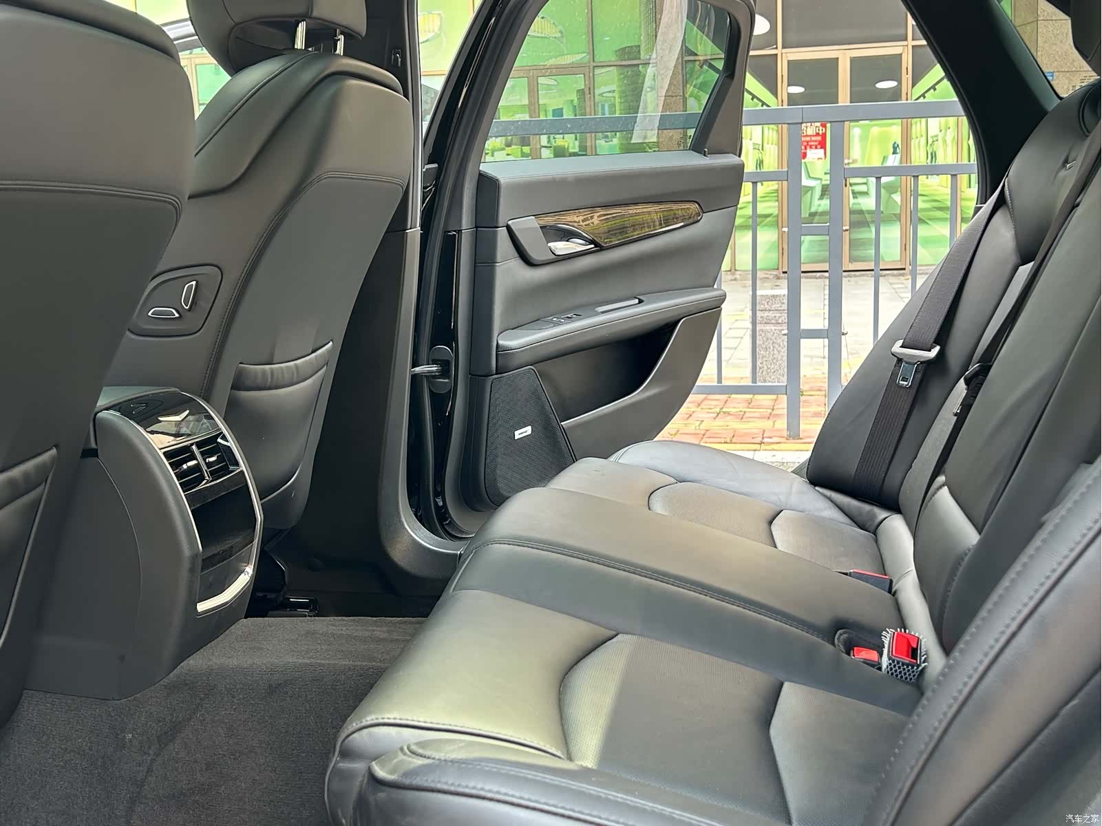 Cadillac CT6, 2021 13