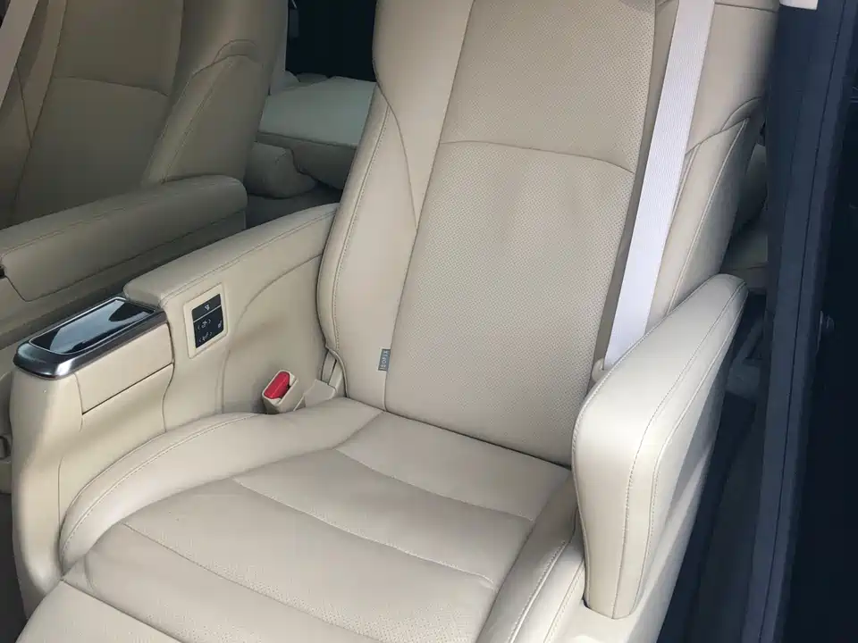Toyota Elfa Toyota Elfa