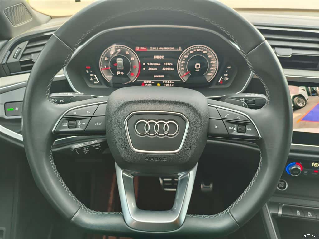 Audi Q3, 2024 11