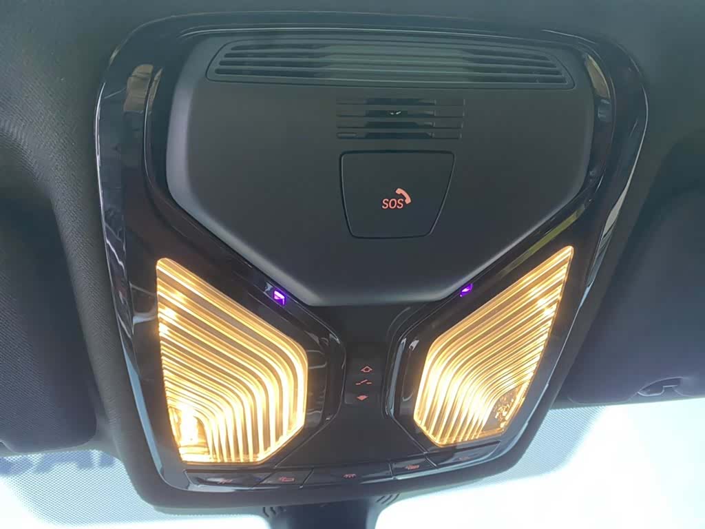 BMW 5 Series, 2021 27