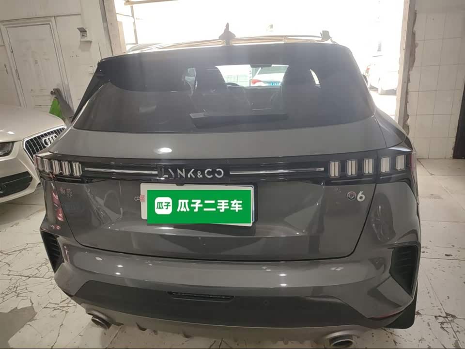 Lynk & Co 06 Lynk & Co 06