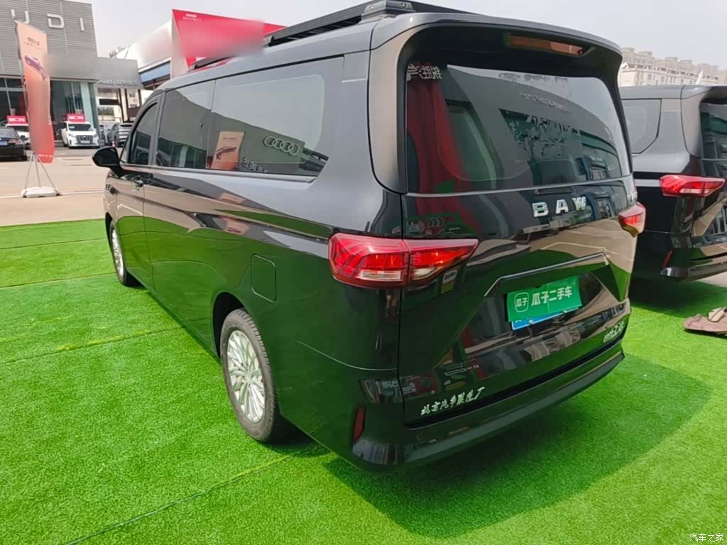 BAIC M7, 2023 все фото