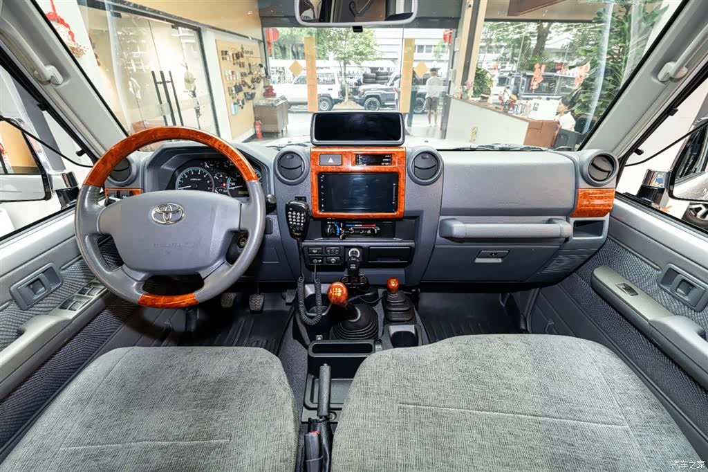 Toyota Land Cruiser, 2017 7